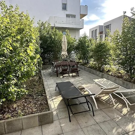 Cozy 3 With Terrace Between Paris & شقة